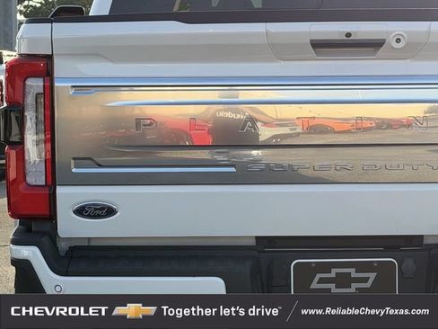Used 2024 Ford F250 Platinum AWD/4WD image 9