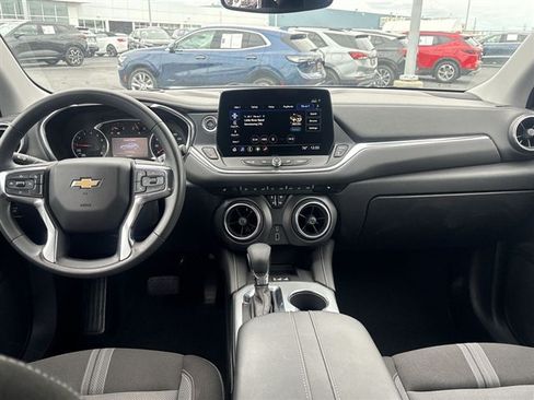 Certified 2024 Chevrolet Blazer LT w/ Convenience Package FWD image 19