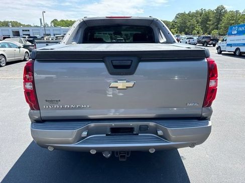 Used 2007 Chevrolet Avalanche LTZ w/ LTZ Preferred Equipment Group AWD/4WD image 4