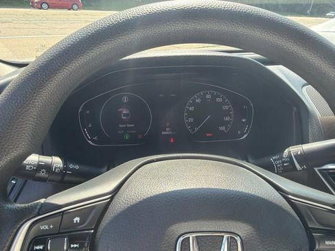Used 2019 Honda Accord EX image 7