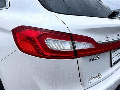Used 2017 Lincoln MKX Reserve FWD image 20