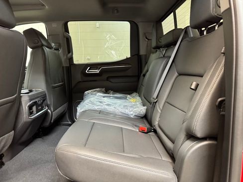 New 2026 GMC Sierra 1500 SLT w/ SLT Convenience Package AWD/4WD image 17