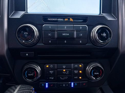 Used 2018 Ford F150 Raptor w/ Equipment Group 802A Luxury AWD/4WD image 26