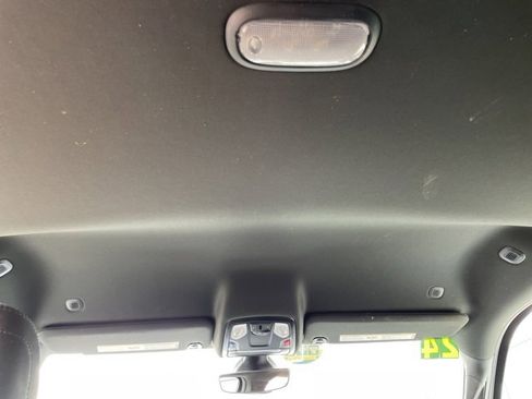 Used 2024 RAM 3500 Big Horn image 33