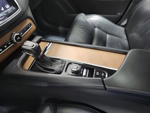 Used 2019 Volvo XC90 T6 Inscription w/ Luxury Package AWD/4WD image 34