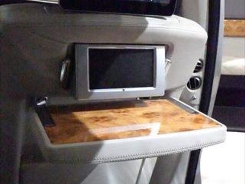 Used 2004 Rolls-Royce Phantom Sedan image 28