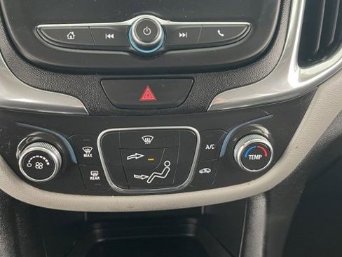 Used 2020 Chevrolet Equinox LS w/ LS Convenience Package image 41