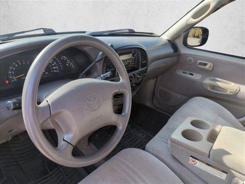 Used 2000 Toyota Tundra SR5 w/ Convenience Pkg image 5