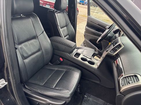 Used 2012 Jeep Grand Cherokee Laredo AWD/4WD image 31