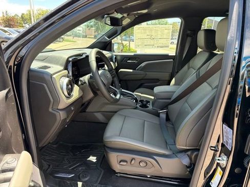 New 2026 Chevrolet Colorado ZR2 w/ Technology Package AWD/4WD image 7