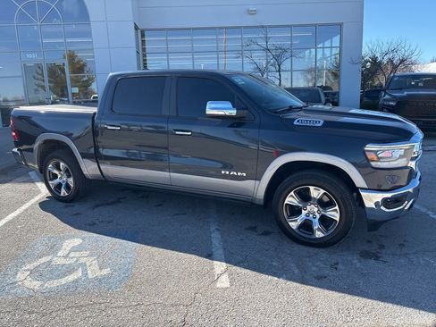 Used 2019 RAM 1500 Laramie image 31