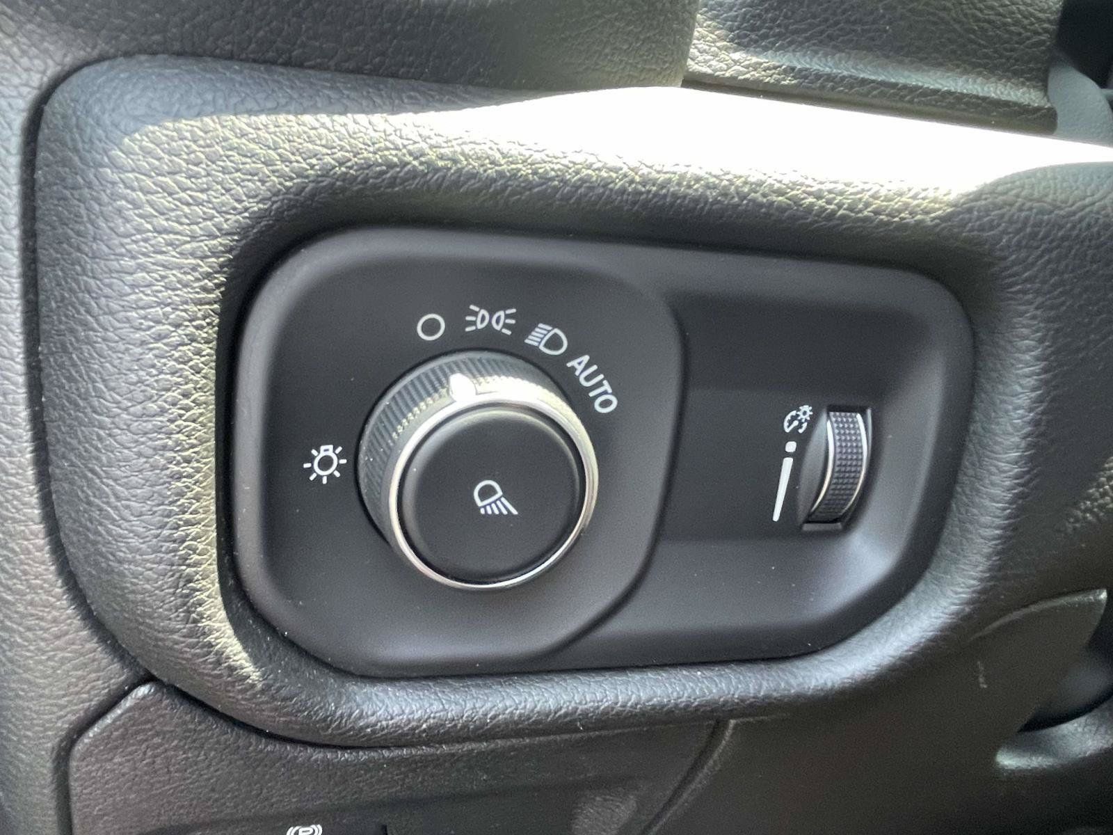 Used 2024 RAM 1500 Laramie RWD image 25