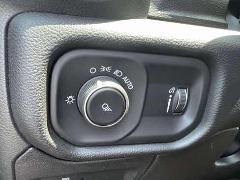 Certified 2024 RAM 1500 Laramie RWD image 25