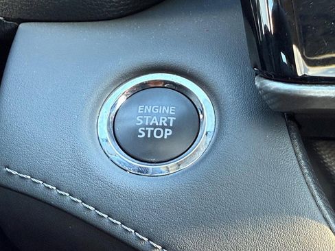 Used 2023 Toyota Highlander Platinum image 20