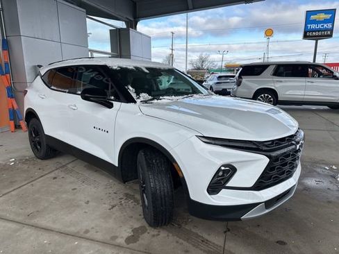 New 2026 Chevrolet Blazer LT w/ Convenience Package AWD/4WD image 5