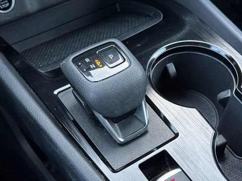 Used 2022 Nissan Rogue SV image 21