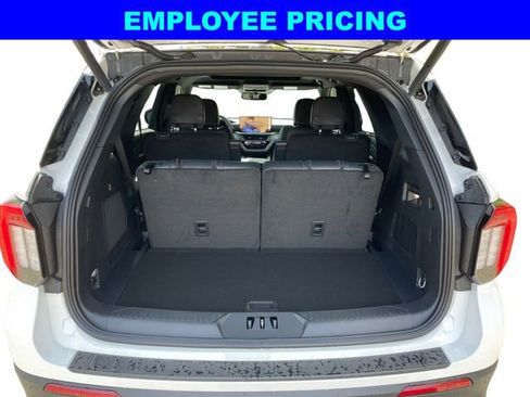 New 2026 Ford Explorer ST AWD/4WD image 5