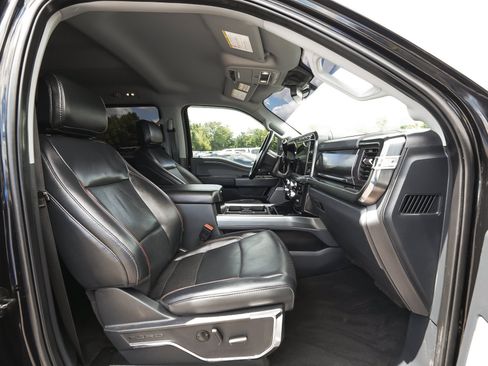 Used 2023 Ford F250 Lariat w/ Black Appearance Package AWD/4WD image 46