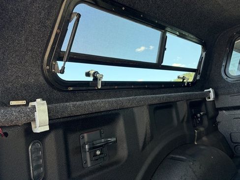 Used 2017 Ford F150 Lariat AWD/4WD image 13
