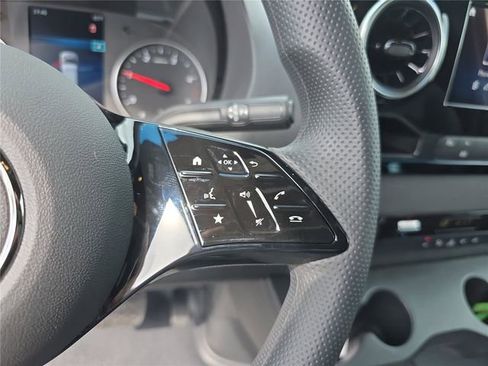 New 2025 Mercedes-Benz Sprinter 2500 image 27
