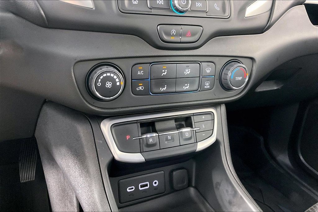 Certified 2024 GMC Terrain SLE FWD image 13