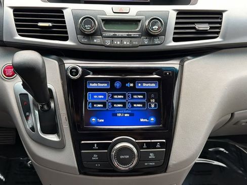 Used 2014 Honda Odyssey EX image 31