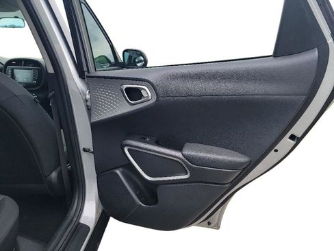 Used 2020 Kia Soul LX FWD image 25