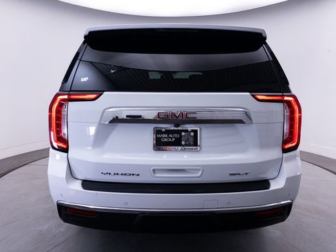 Used 2023 GMC Yukon SLT w/ SLT Premium Package AWD/4WD image 15