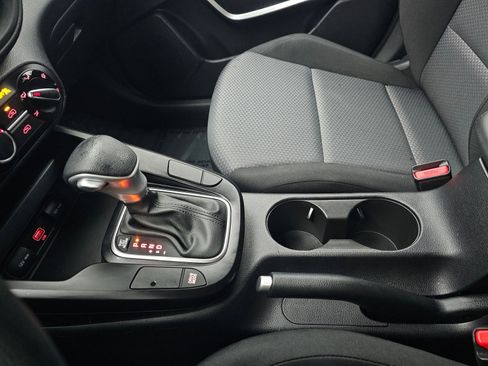 Used 2022 Kia Soul LX w/ Technology Package image 25