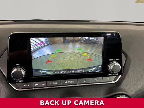 Certified 2025 Nissan Sentra S FWD image 13