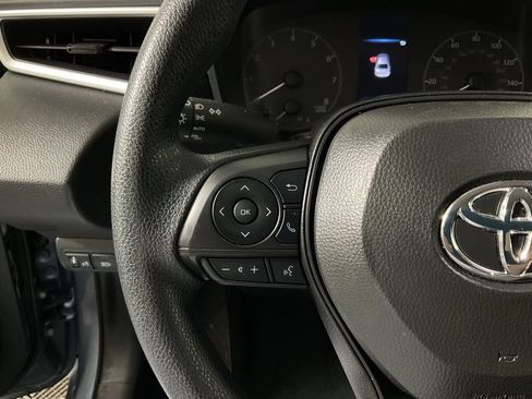 Used 2025 Toyota Corolla LE image 25