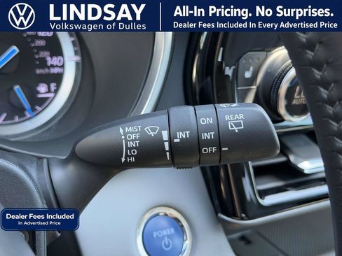 Used 2022 Toyota Highlander XLE FWD image 24
