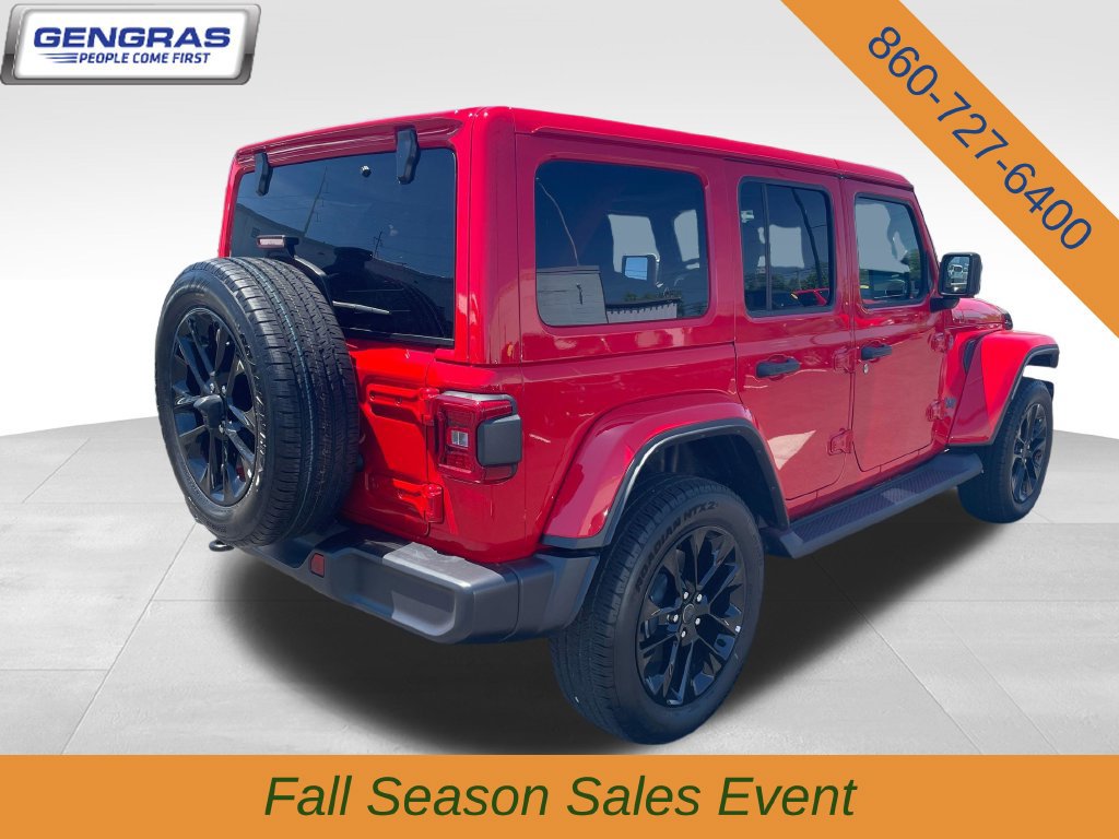 Used 2025 Jeep Wrangler Unlimited Sahara AWD/4WD image 9
