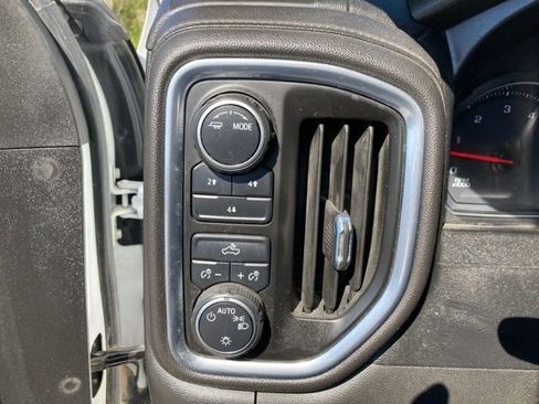 Used 2021 Chevrolet Silverado 2500 LT w/ Z71 Off-Road Package AWD/4WD image 15