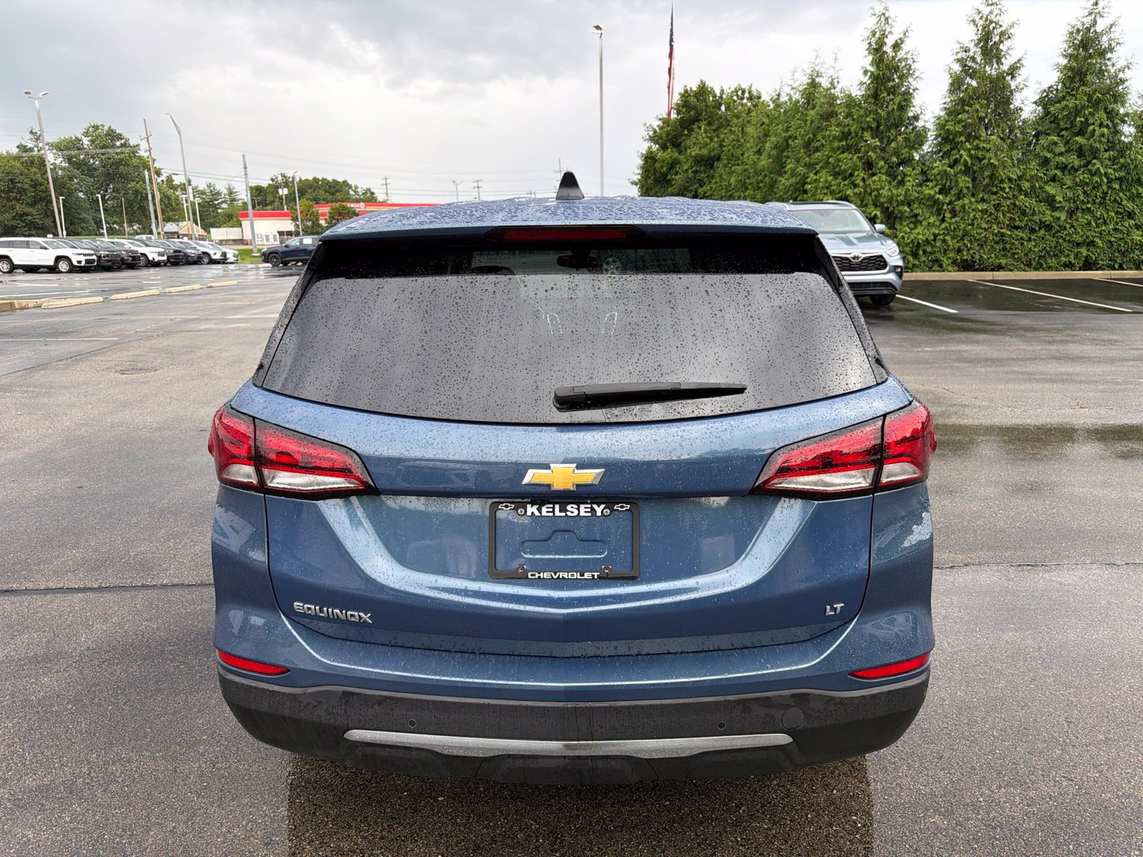 Used 2024 Chevrolet Equinox LT w/ LPO, Floor Liner Package FWD image 4