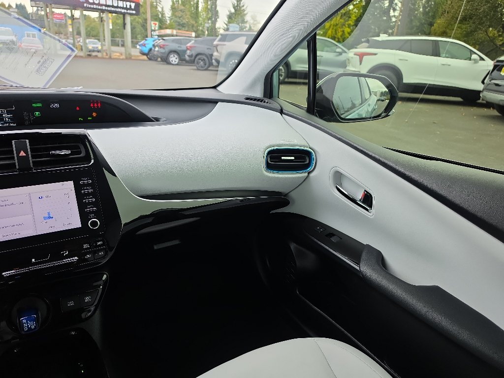 Used 2020 Toyota Prius XLE w/ Advanced Technology Package AWD/4WD image 22