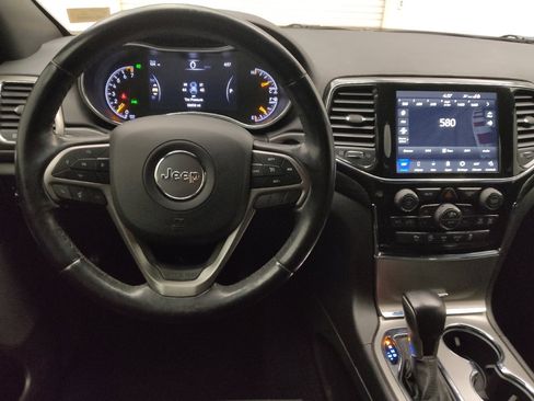 Used 2020 Jeep Grand Cherokee Altitude image 22