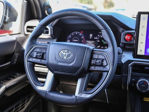 New 2025 Toyota 4Runner TRD Off-Road Premium image 18