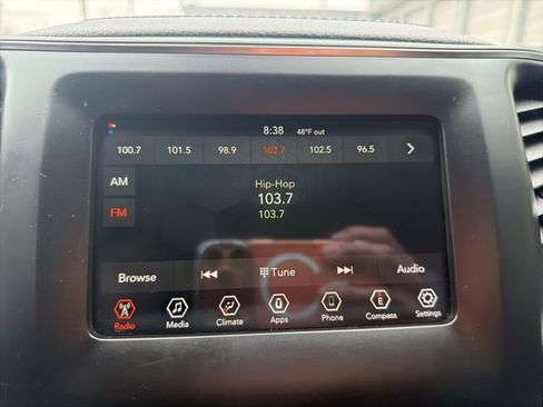 Used 2019 Jeep Cherokee Latitude w/ Popular Appearance Group image 30