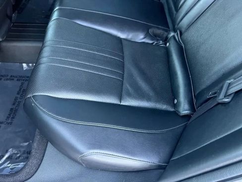 Used 2018 Honda Accord Touring image 23