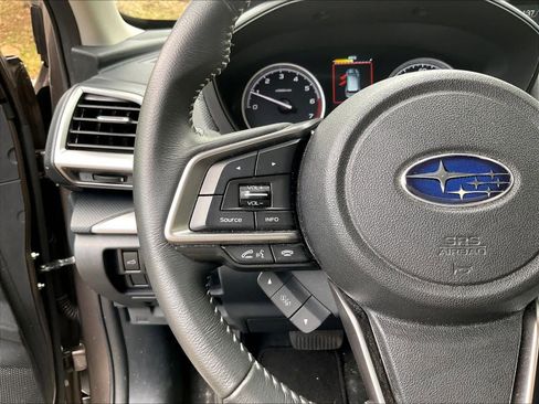 Used 2024 Subaru Forester Premium image 22