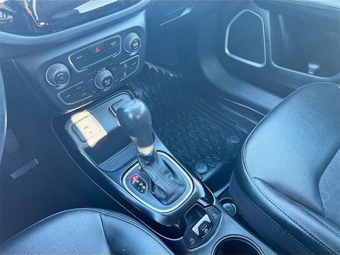 Used 2020 Jeep Compass Latitude image 16