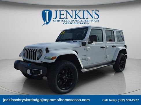 Used 2024 Jeep Wrangler Unlimited Sahara image 1