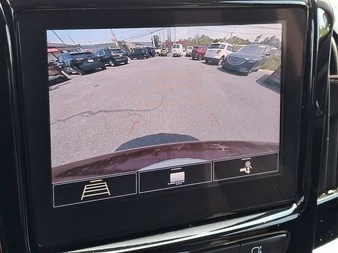Certified 2020 Chevrolet Traverse LT w/ Driver Confidence II Package AWD/4WD image 19