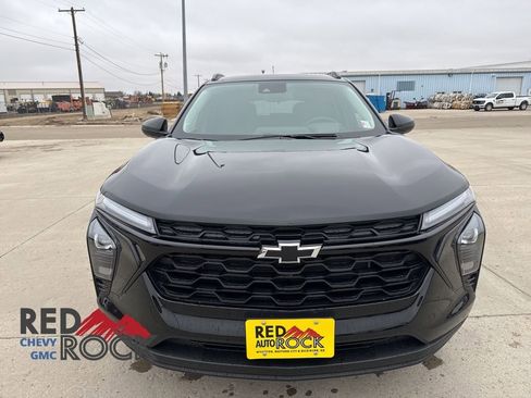 New 2026 Chevrolet Trax LT w/ Midnight Edition image 2