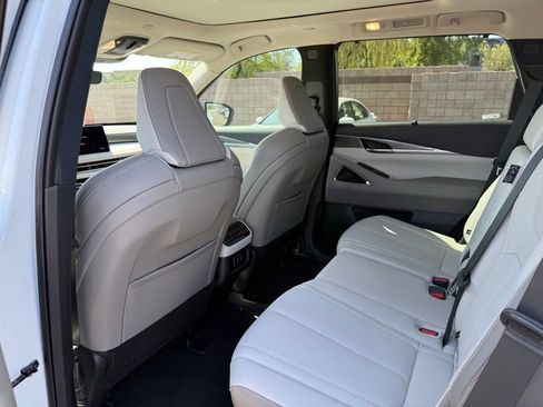 Certified 2026 INFINITI QX60 Luxe w/ Cargo Package image 11