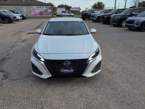 Used 2024 Nissan Altima 2.5 SL image 15