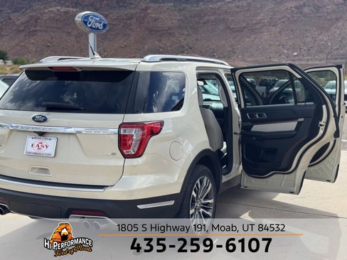 Used 2018 Ford Explorer Platinum image 32