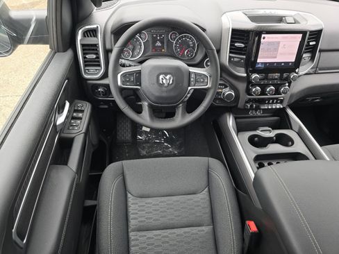 New 2026 RAM 1500 Big Horn AWD/4WD image 17