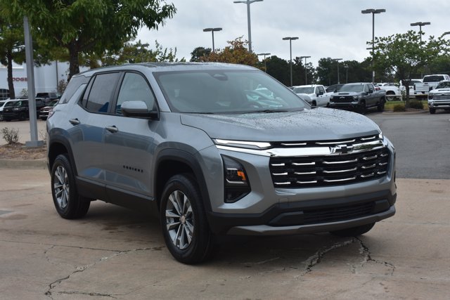 New 2027 Chevrolet Equinox LT w/ Safety and Technology Package FWD image 3